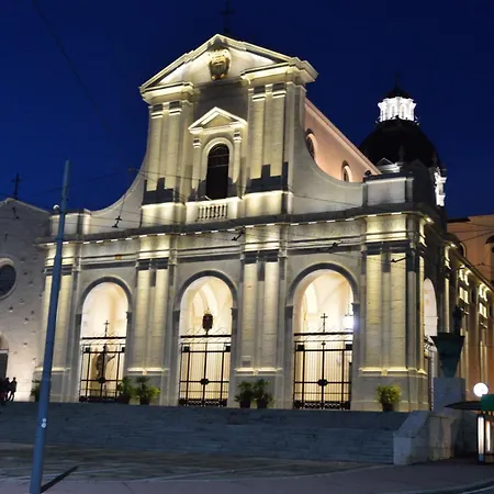 Apartment Uno Sguardo Sul Mare - - *