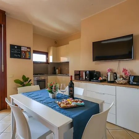 Uno Sguardo Sul Mare - - アパート クアルトゥ・サンテーレナ