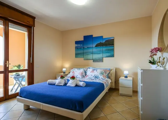 Apartment Uno Sguardo Sul Mare - - *