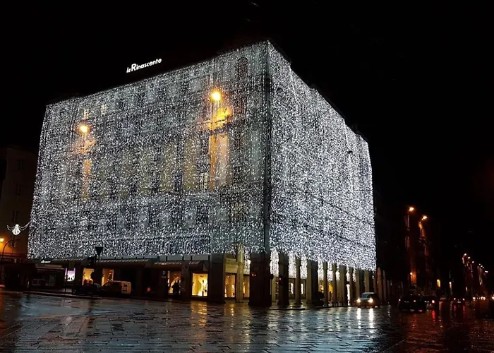 Uno Sguardo Sul Mare - - *